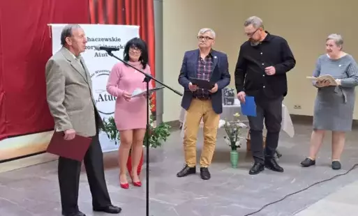 Zdjęcie do Pogodna liryka - poezja Władysława Broniewskiego