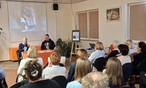 Zdjęcie do Spotkanie autorskie z Piotrem Milewskim