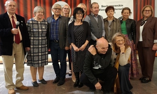 Zdjęcie do Pażdziernik pełen refleksji - spotkanie poetycko-muzyczne